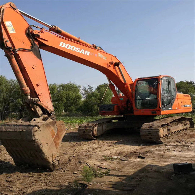 22 ton ready for work and experienced used Korea imported Doosan DX 225 LC in a good condition