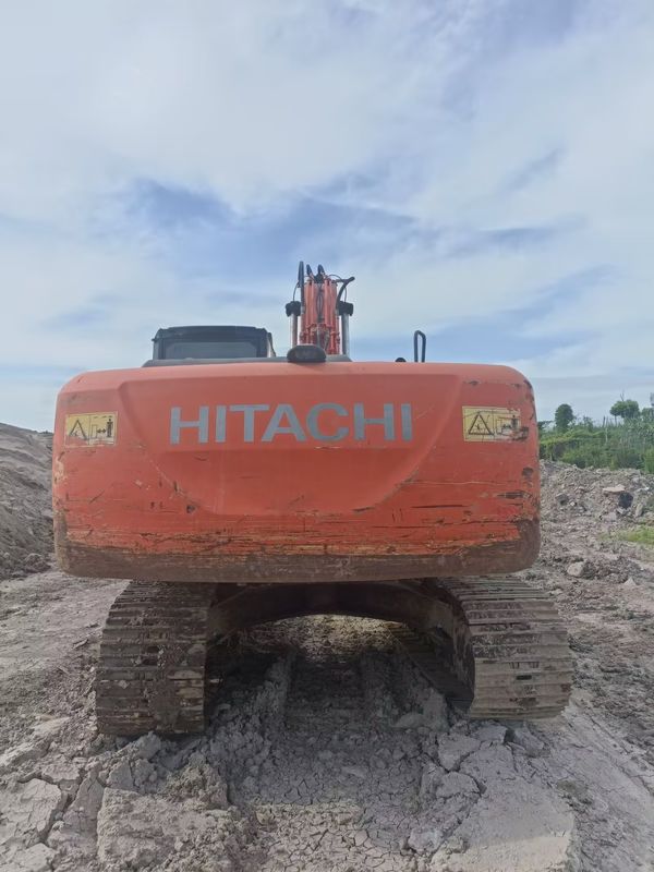 21 Ton Ready Used Excavator For Work And Experienced Used Korea Imported Hitachi 210-5G