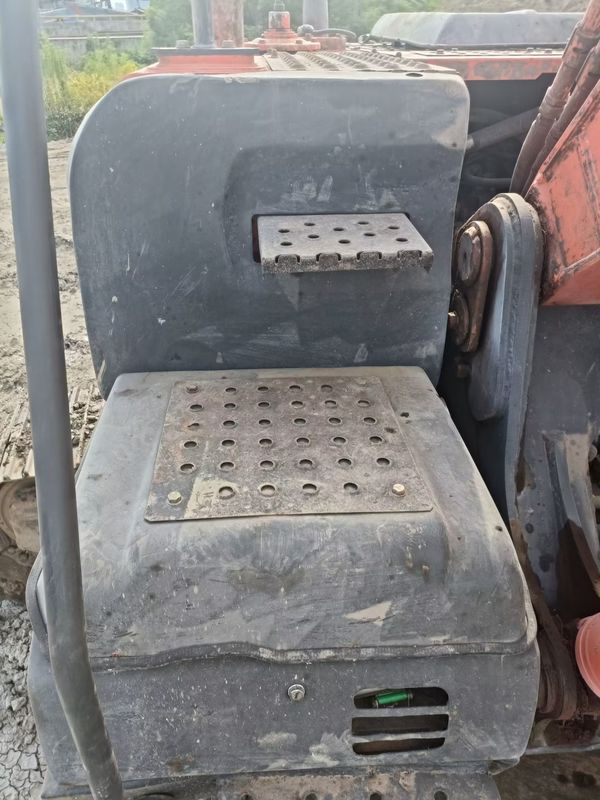 21 Ton Ready Used Excavator For Work And Experienced Used Korea Imported Hitachi 210-5G