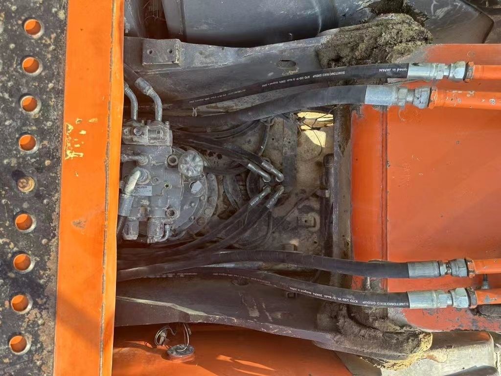 21 Ton Ready Used Excavator For Work And Experienced Used Korea Imported Hitachi 210-3 In Good Condition
