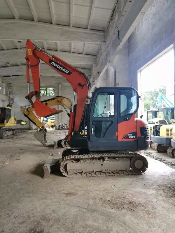 6 Ton Ready For Work And Experienced Used Korea Imported DOOSAN DX60 In A Good Condition