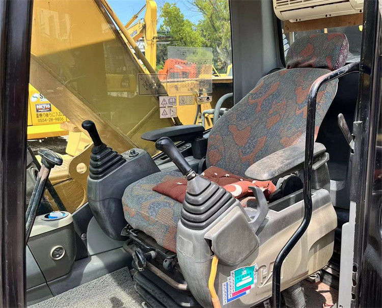 23ton ready for work and experienced used Japan Caterpillar 323 D in a good condition
