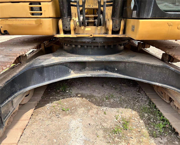 23ton ready for work and experienced used Japan Caterpillar 323 D in a good condition