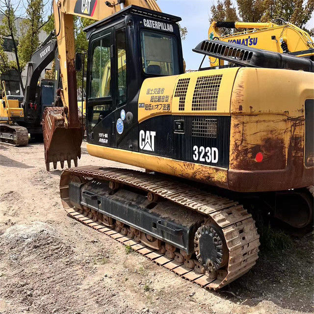 23ton ready for work and experienced used Japan Caterpillar 323 D in a good condition