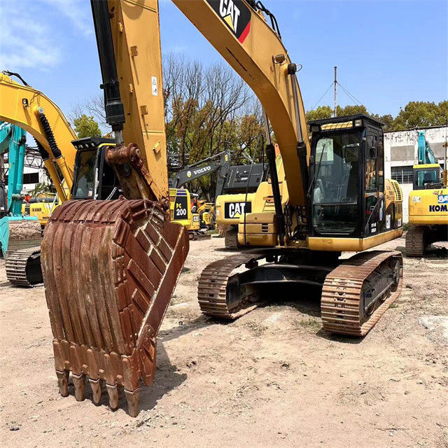 23ton ready for work and experienced used Japan Caterpillar 323 D in a good condition