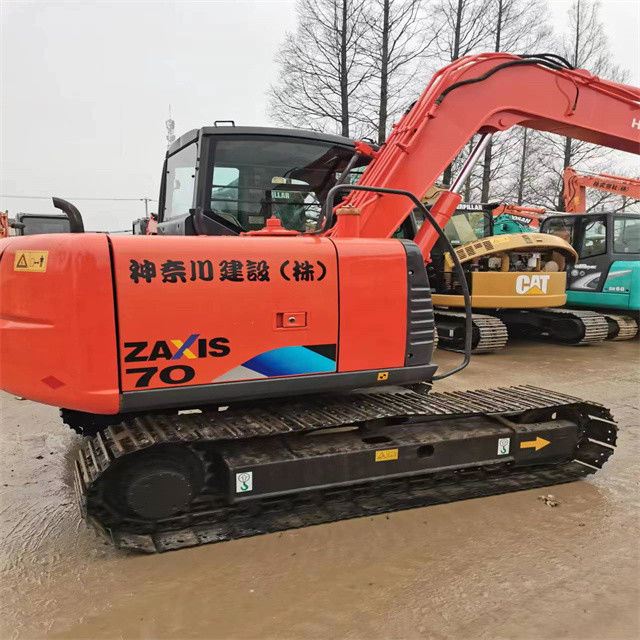 6.3 Ton Mini Ready Used Excavator For Work And Experienced Used Japan Imported Hitachi ZX 70 Good Condition