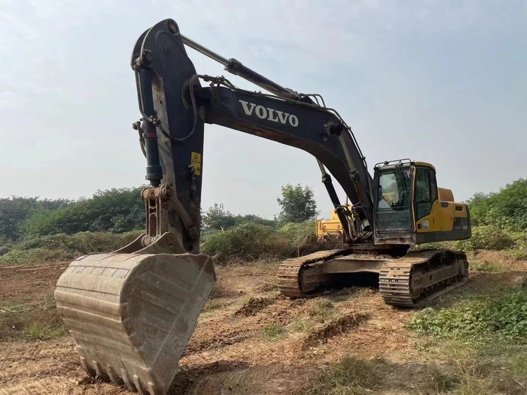 Sweden imported high quality Volvo EC350DL crawler excavator machine used almost new