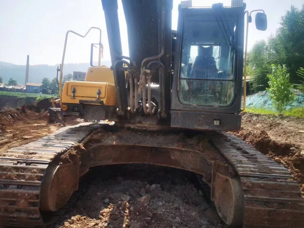 Sweden imported high quality Volvo EC380 crawler excavator machine used almost new