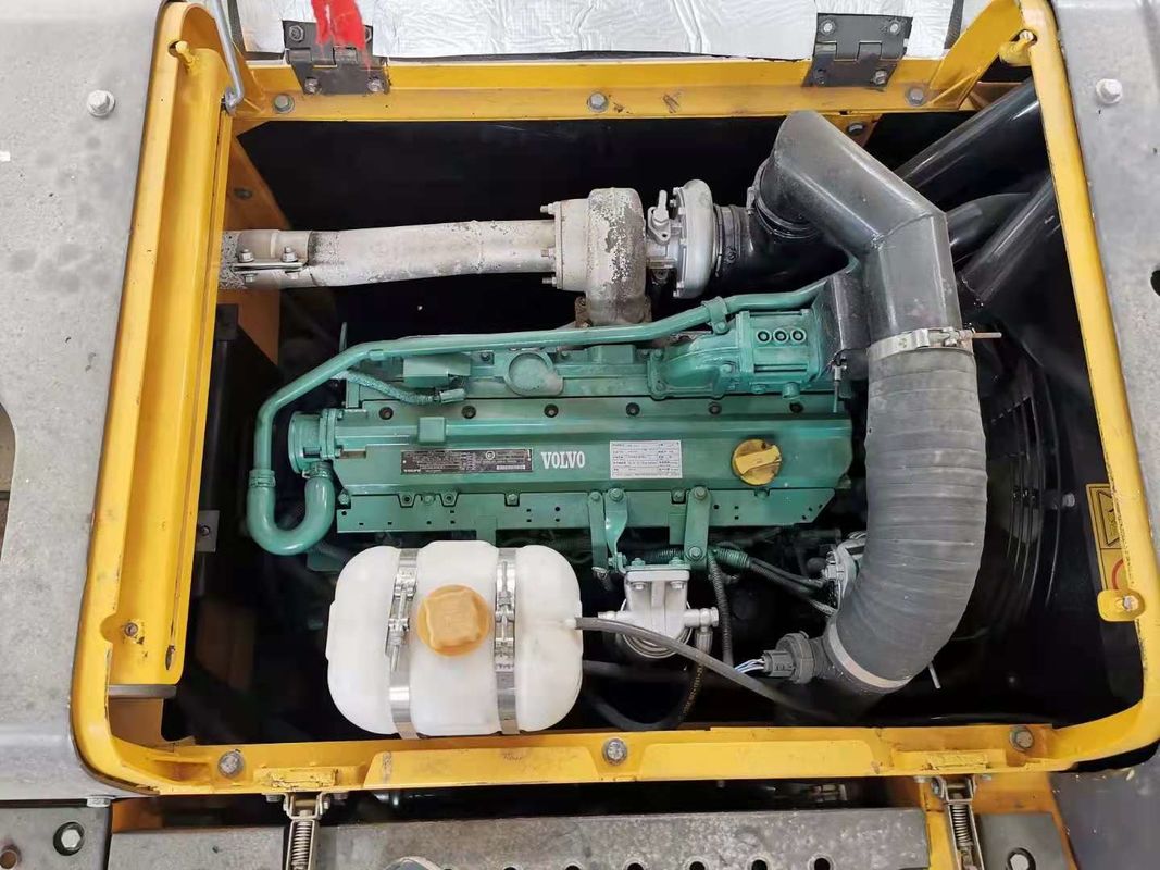 Sweden imported high quality Volvo EC200DL crawler excavator machine used almost new 100%ready
