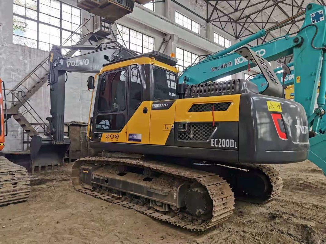 Sweden imported high quality Volvo EC200DL crawler excavator machine used almost new 100%ready