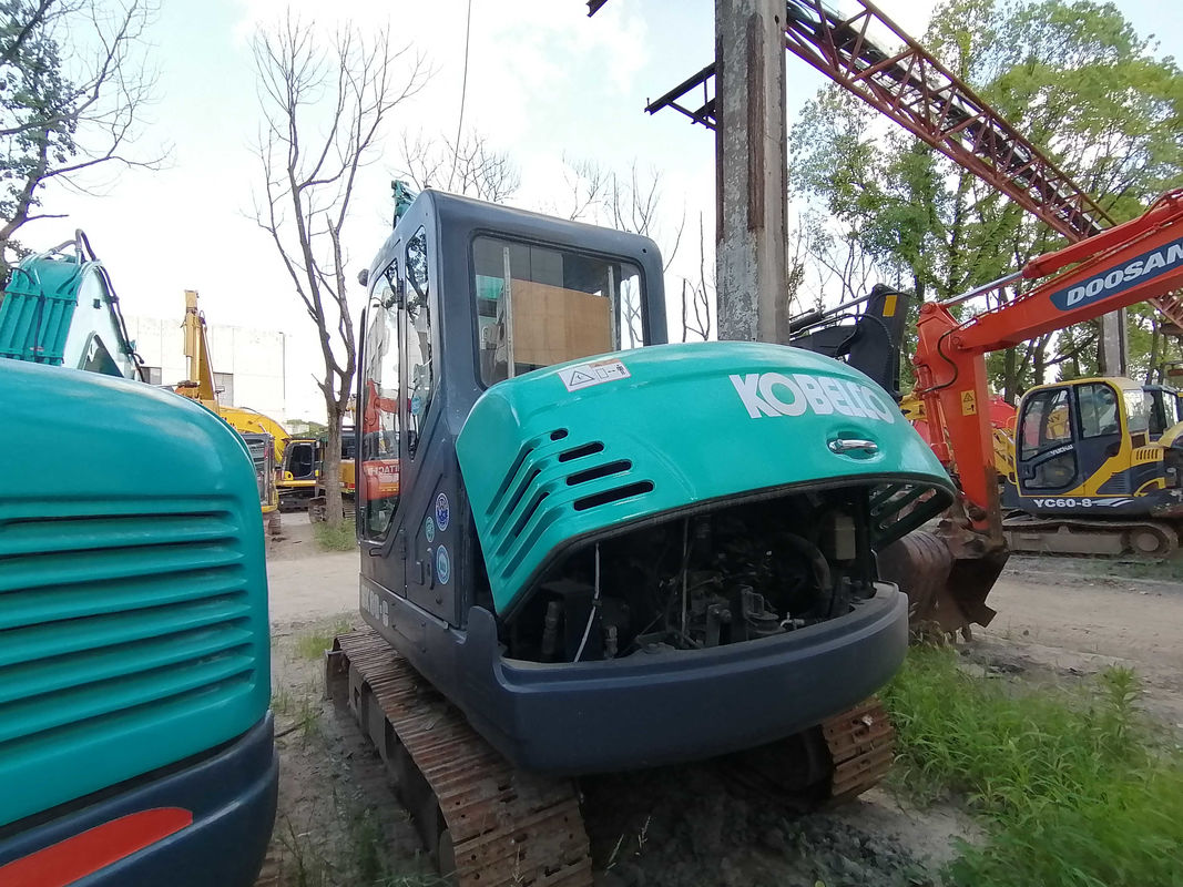 30.5kN KOBELCO SK60-C Excavator Machine Weight 5.95t Engine power 42.4kW