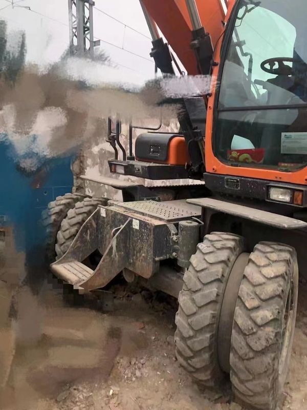 15 ton Korea imported 90% new Doosan DX 140W Used Wheel excavator with high quality and best performance for sale