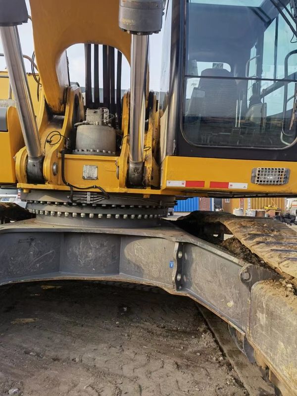 Used Liebherr R966 Ready For Work And Experienced German Imported In A Good Condition