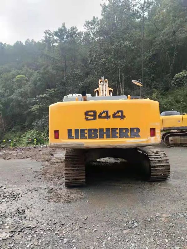 Used Liebherr R944 Ready For Work And Experienced German Imported In A Good Condition
