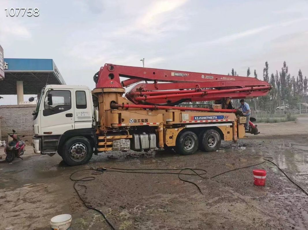 6×4 Or 8×4 Drive Ready To Work XCMG. HB37A 37 M Concrete Pump Truck For Concrete Delivery And Pouring