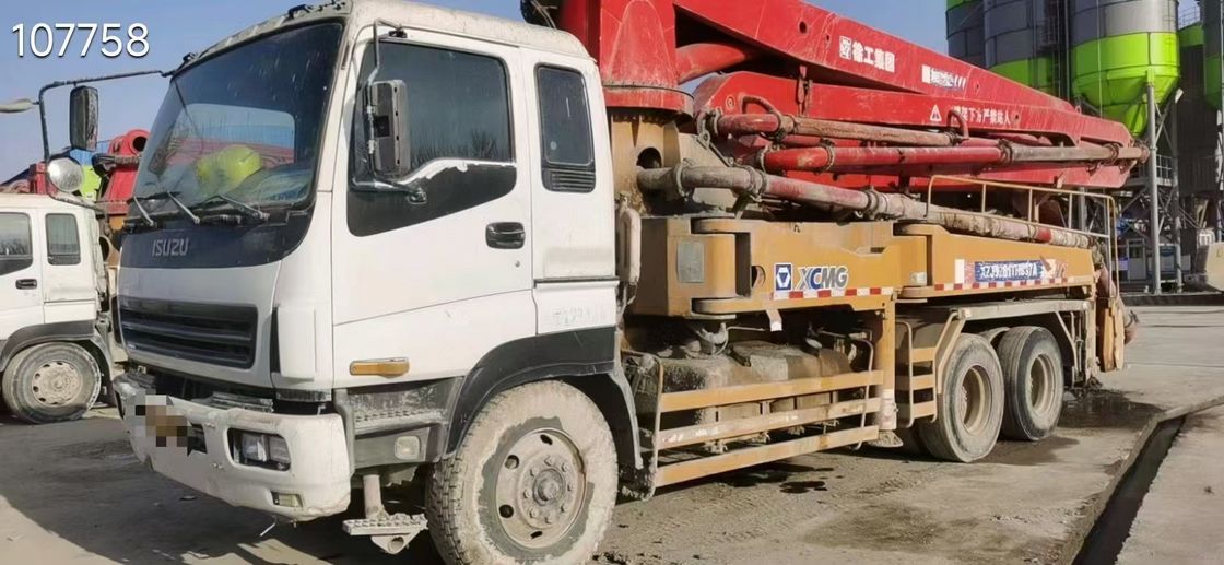 6×4 Or 8×4 Drive Ready To Work XCMG. HB37A 37 M Concrete Pump Truck For Concrete Delivery And Pouring