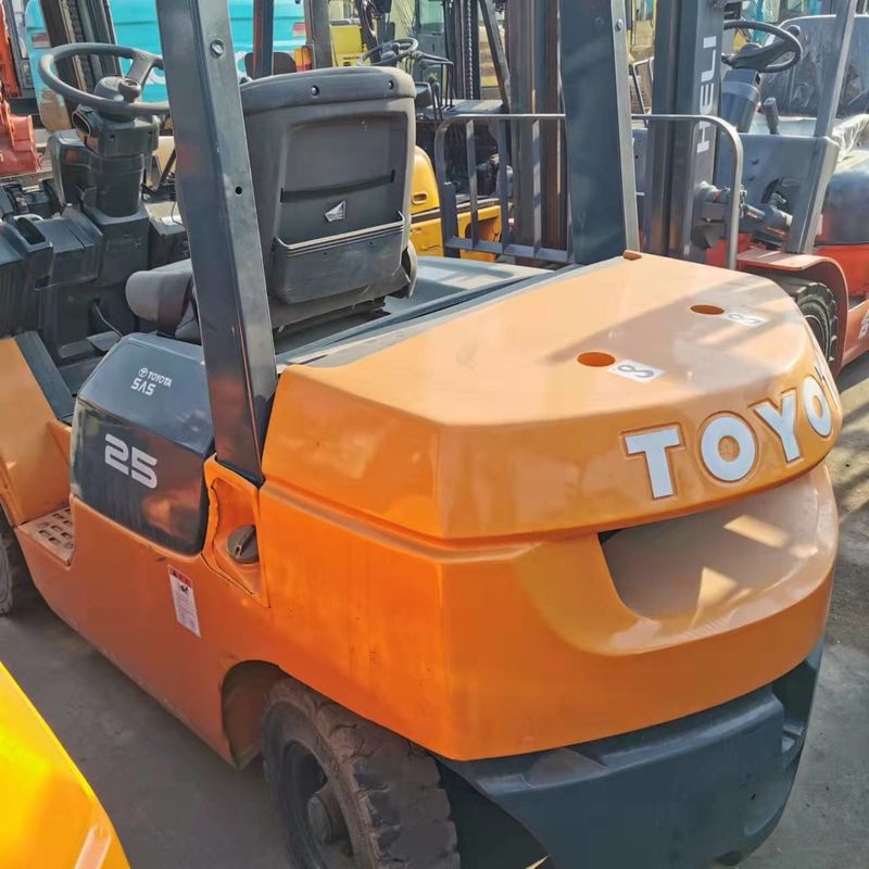 Japan Used Compact Electric Forklift TOYOTA 2.5 Ton Forklift Engine Power