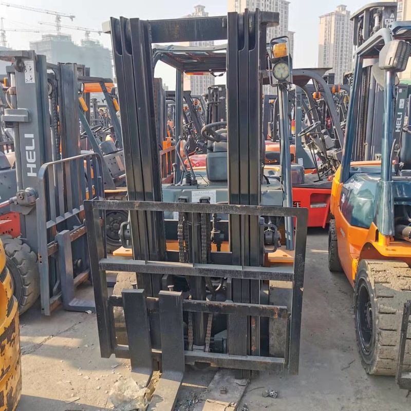 Japan Used Compact Electric Forklift TOYOTA 2.5 Ton Forklift Engine Power