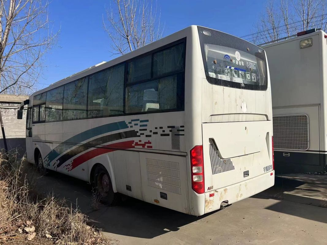 Used 40 Seats High Quality Bus Made In China YuTong Bus With One Year Warranty