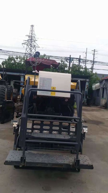 Small Crawler-type Asphalt Paver XCMG RP355 Original For Small-scale Engineering Projects