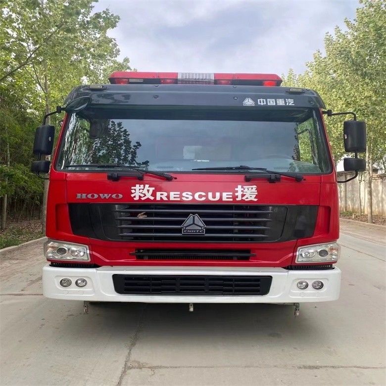 Good Condition Red Diesel Fuel Type Howo Fire Fighting Truck 16cbm Manual Transmission