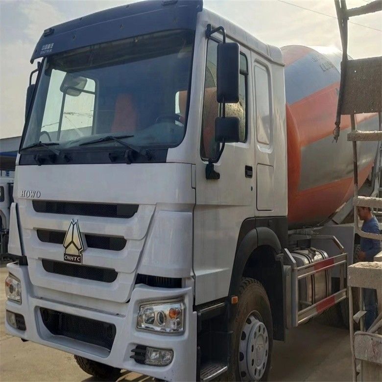 Construction Works 6*4 Howo Cement Truck Mixer With 371 Hp 375hp Mixing Power
