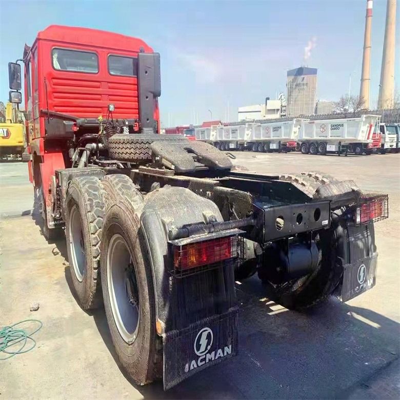 6x4 8x4 Tractor Dump Truck For Mining Transportation 10 Tires 12 Tires Shacman X3000