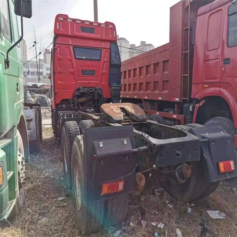 10 Forward Shift Number Used Faw Tractor Heavy Truck 6*4 With Multimedia System