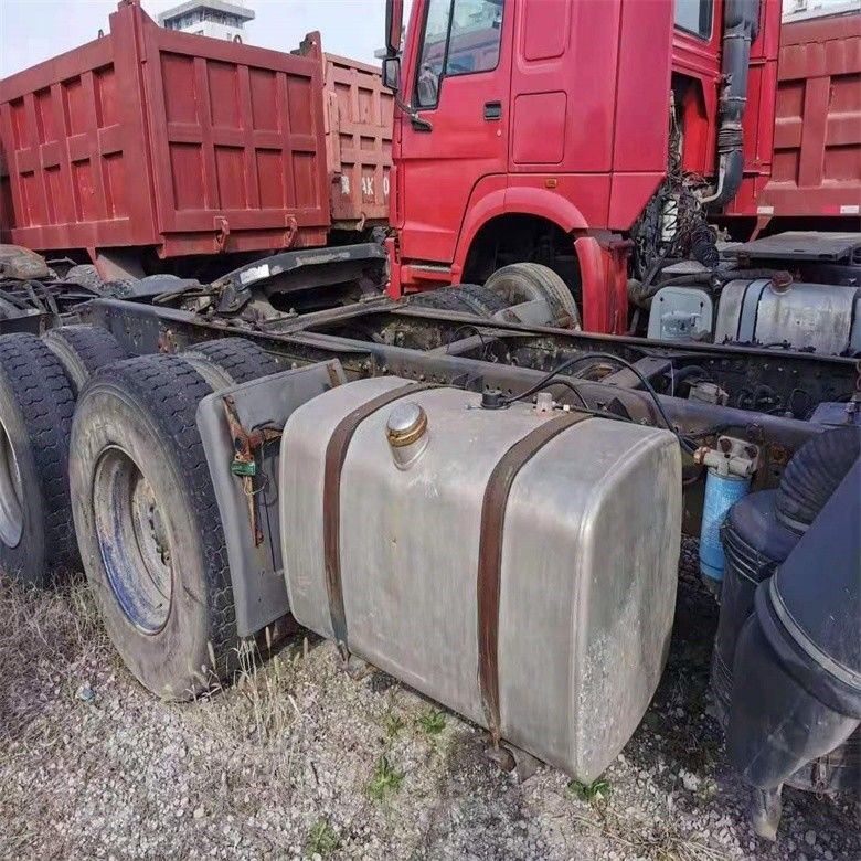 10 Forward Shift Number Used Faw Tractor Heavy Truck 6*4 With Multimedia System