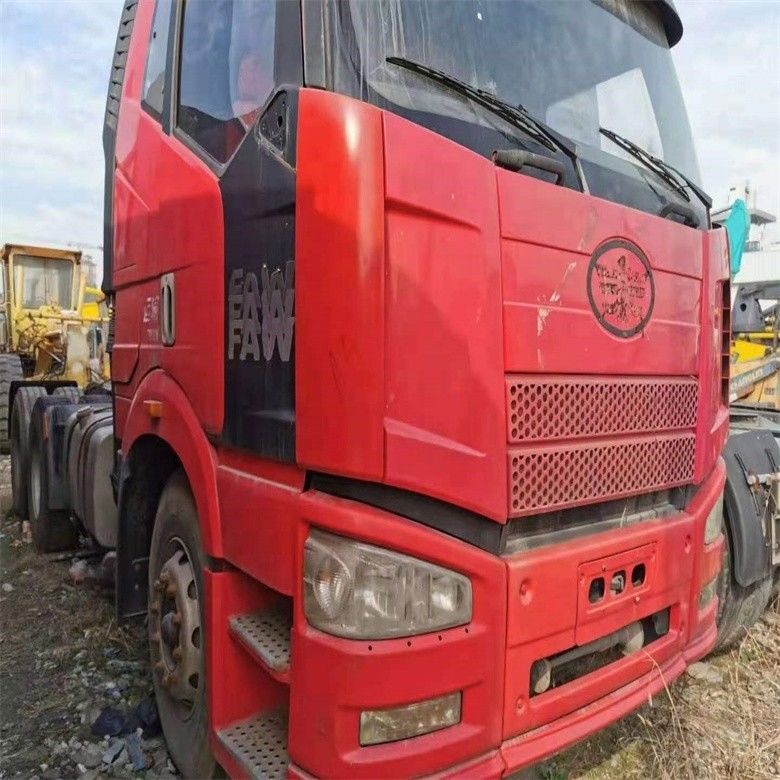 10 Forward Shift Number Used Faw Tractor Heavy Truck 6*4 With Multimedia System