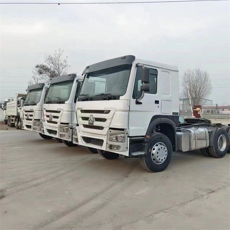 430 Clutch Model Sinotruk Trailer Tractor Truck Head Units For Heavy Truck Efficiency