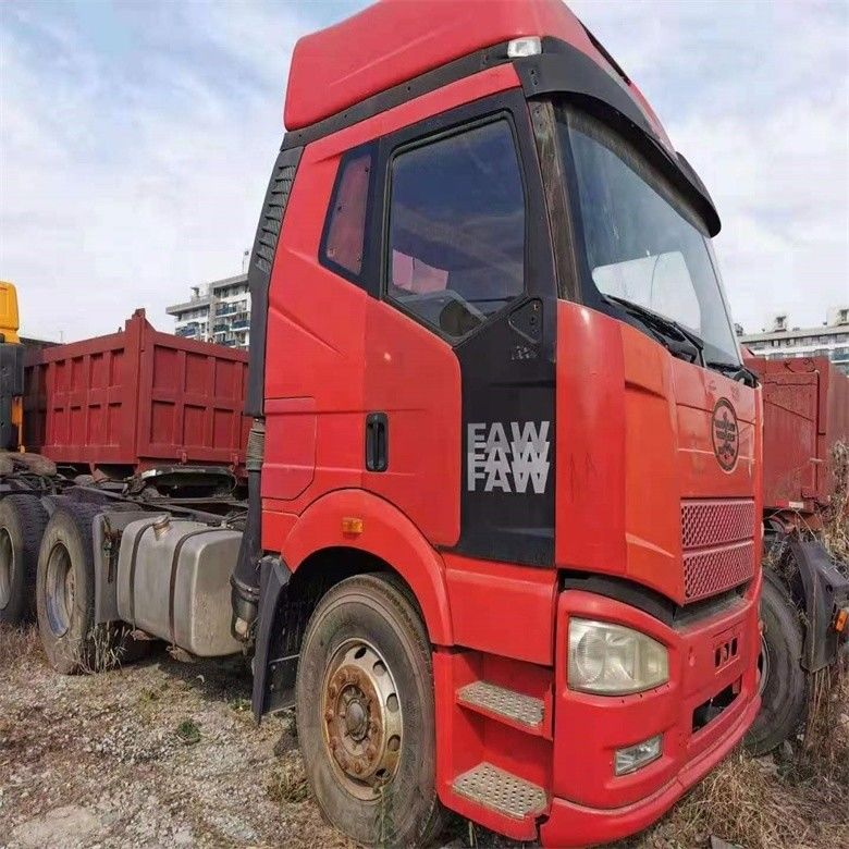 FAW Used Tractor Truck 6x4 Truck Head With Manual Transmission And Good Condition