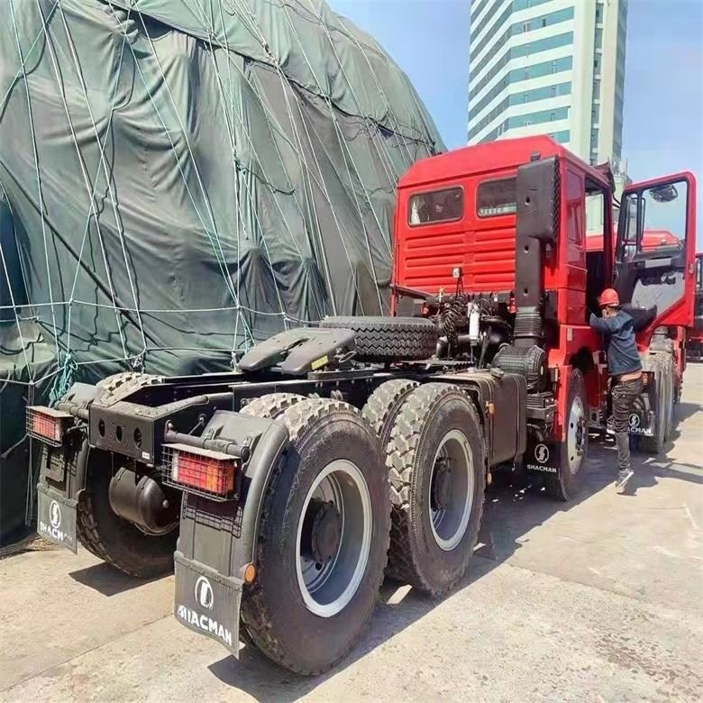 Shacman / FAW / Shacman / Beiben / Sinotruck Howo Used LHD And RHD Single Row 6x4 Tractor Head