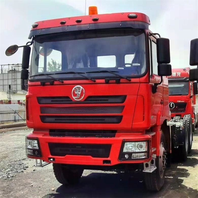 Shacman / FAW / Shacman / Beiben / Sinotruck Howo Used LHD And RHD Single Row 6x4 Tractor Head