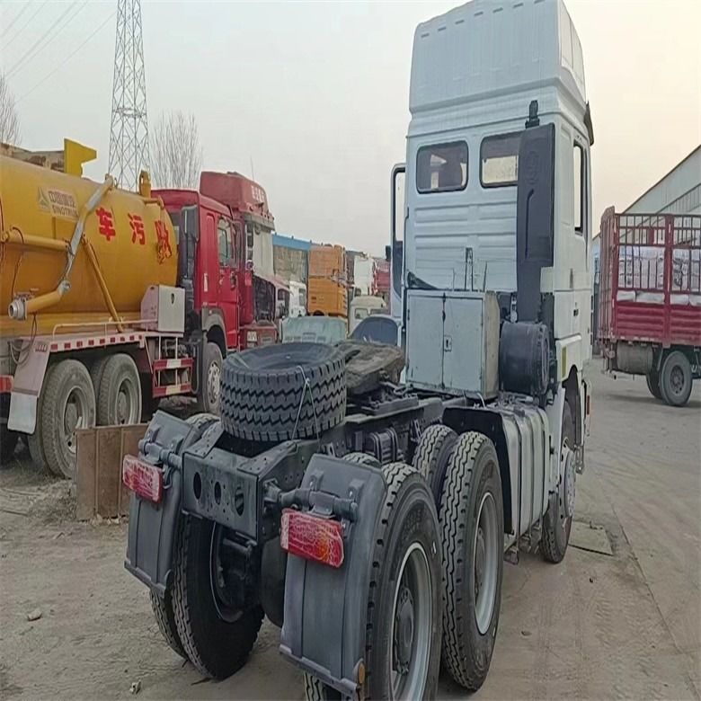 Second Hand Shacman 6 X 4 ADE X3000 With Normal Driver's Seat And Manual Transmission