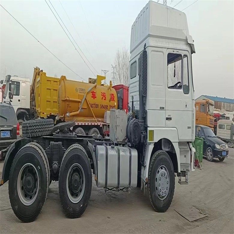 Second Hand Shacman 6 X 4 ADE X3000 With Normal Driver's Seat And Manual Transmission