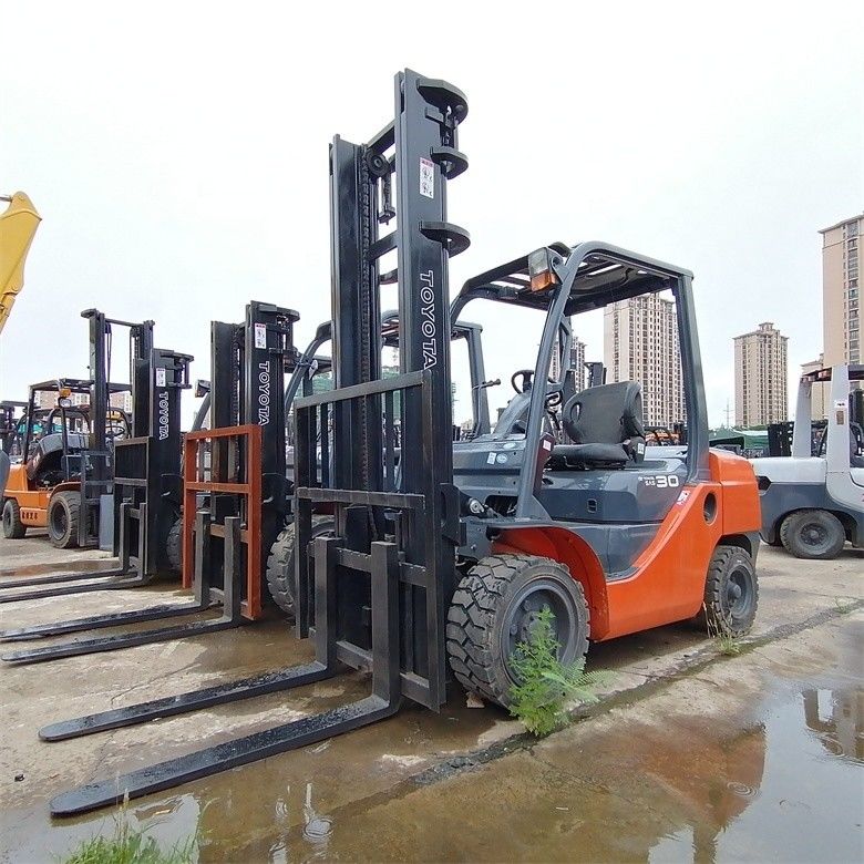 Multifunctional 3 Ton Japan Imported Used Toyota Forklift Ready In Low Working Hours