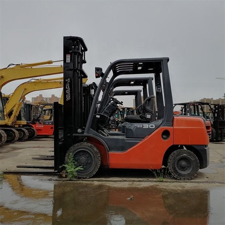 Multifunctional 3 Ton Japan Imported Used Toyota Forklift Ready In Low Working Hours