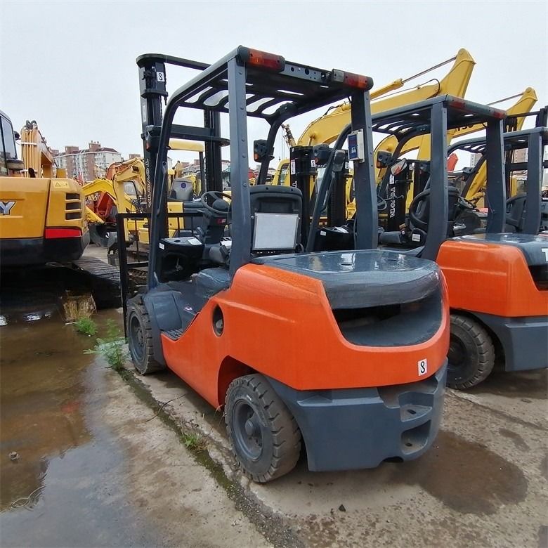Multifunctional 3 Ton Japan Imported Used Toyota Forklift Ready In Low Working Hours