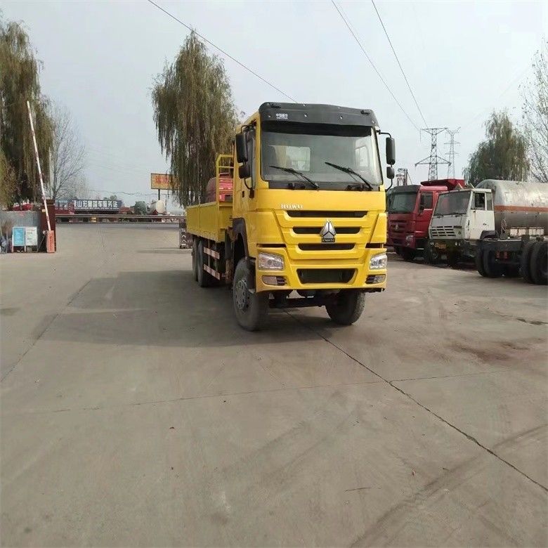 Sinotruk WD615 Engine Model 10 Ton Truck Mounted Crane with Original Hydraulic Cylinder