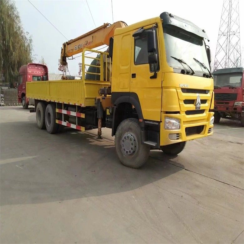 Sinotruk WD615 Engine Model 10 Ton Truck Mounted Crane with Original Hydraulic Cylinder