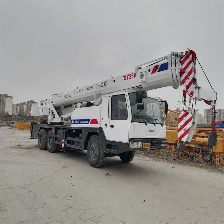 Zoomline QY25V 25 Ton Road Crane In Excellent Condition With 1900-2000 Working Hours