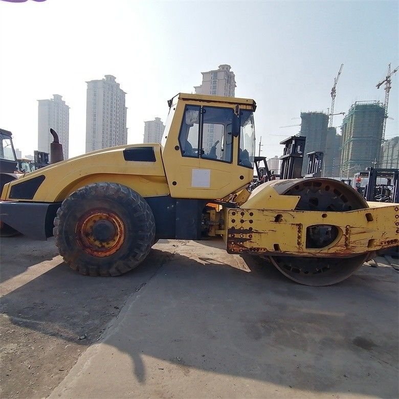 Great Popularity Enjoyed by BW 226DH-4 Compactor Bomag with 2000-2100 Working Hours