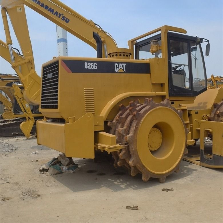 35 Ton Used Caterpillar Cat 826G Compactor in Excellent Condition Original Color Japan