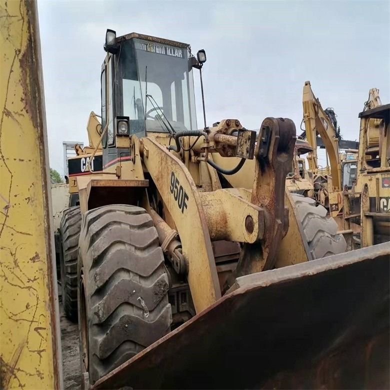 Caterpillar 950F 17 Tons Wheel Loader With 6.6L Displacement And 3200-3300 Working Hours