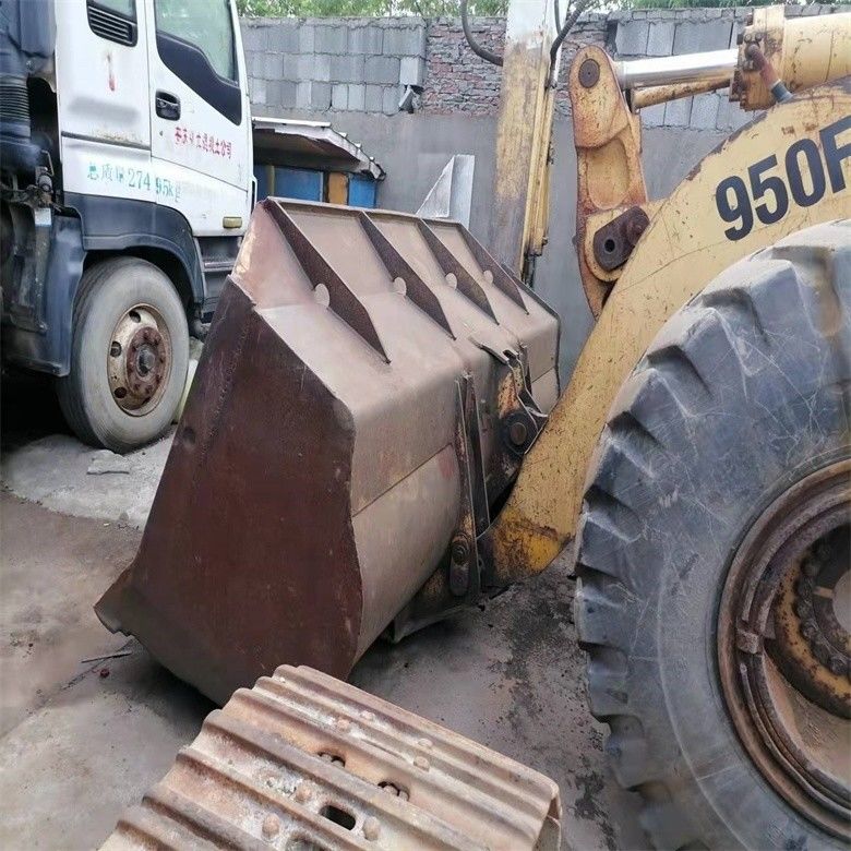 Caterpillar 950F 17 Tons Wheel Loader With 6.6L Displacement And 3200-3300 Working Hours