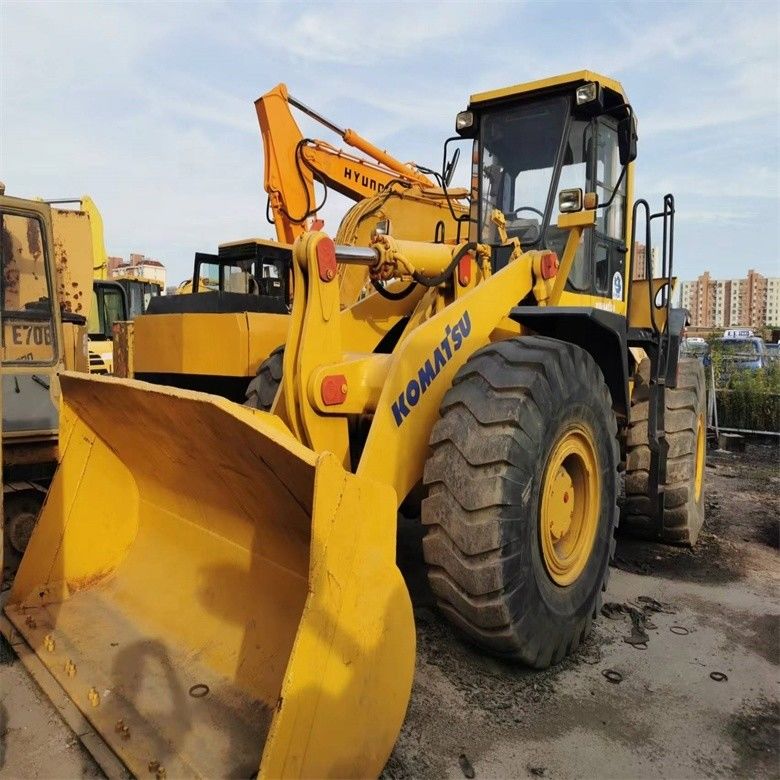 Highly Komatsu WA470-3 Loader With 7 Ton Rated Load And 11L Displacement From Japan