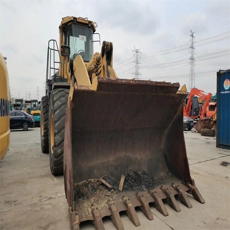 Low Working Hours WA600-6 Wheel Loader From Japan With Machine Weight Of 44000-44500 Kg