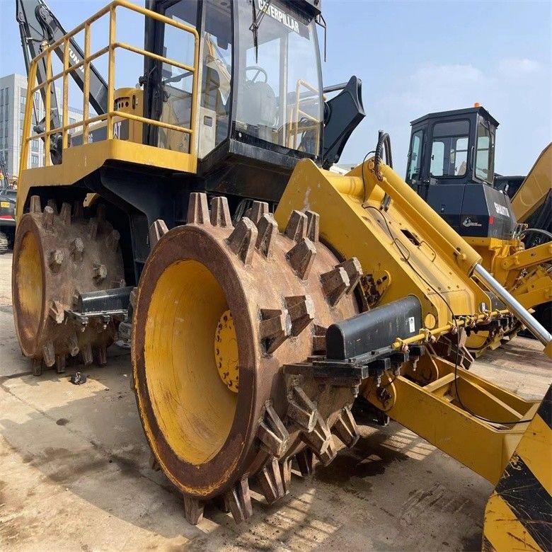 Japan Made CAT 826G Compact CAT Original With 3406 DITA Engine In Low Working Hours