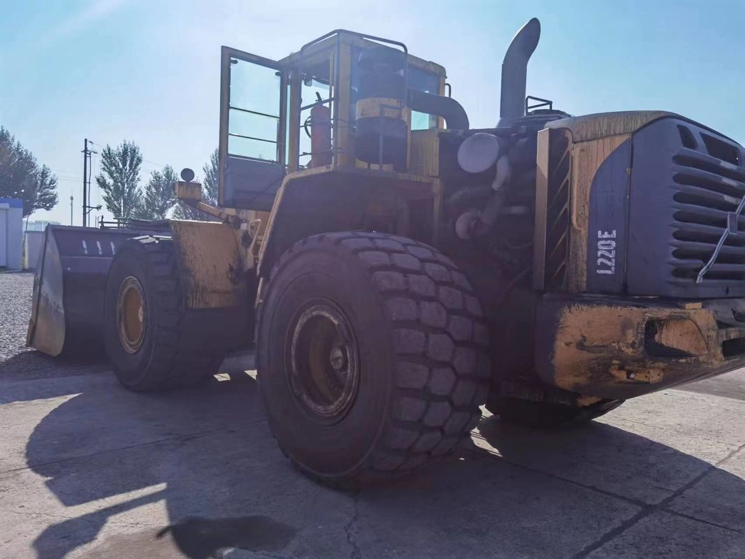 4WD Drive Type Used Loader VOLVO L220E Original Design Wheel Skid-Steer Loader Moving Type
